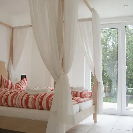 Apartamento Ferienwohungen Auf Ruegen In Bessin
